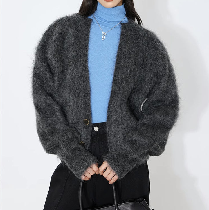 Elegant knitted jacket for women with a modern fit and high collar Lune London