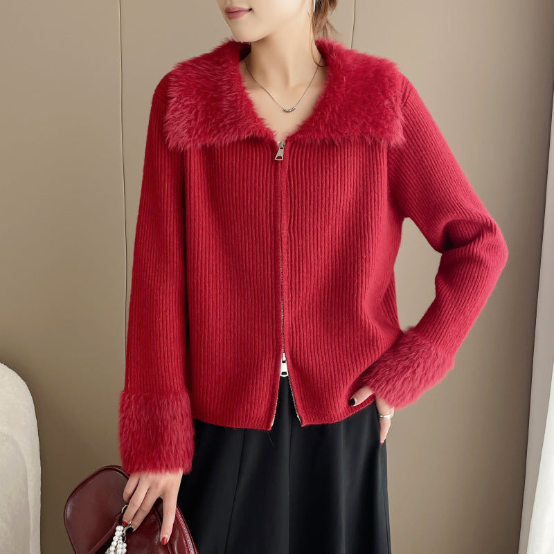 Cardigan pour femme avec col en fausse fourrure luxueuse et drapé en tricot côtes