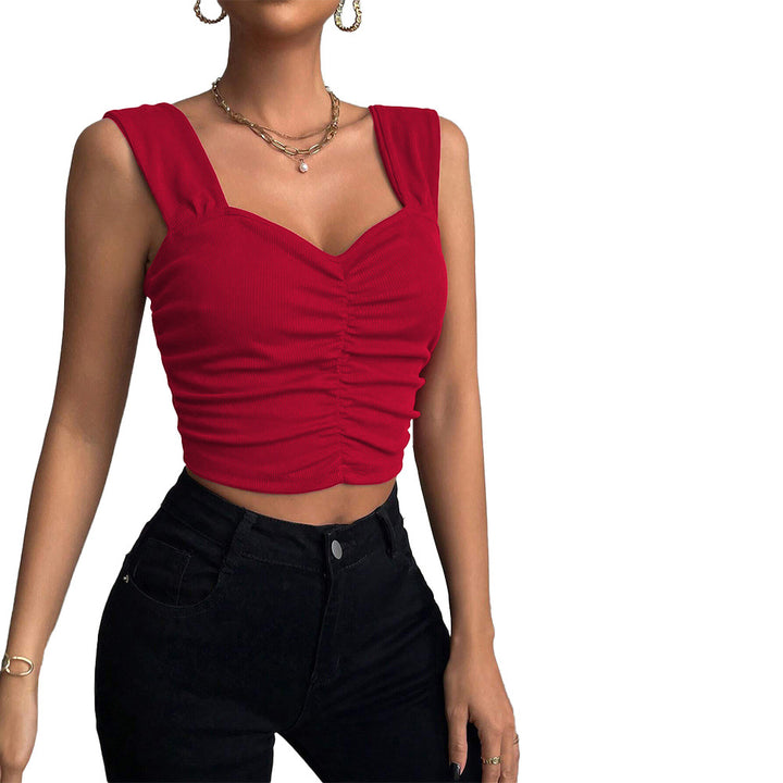 Short top for women with an elegant heart-shaped neckline and gathers Chic & Stil