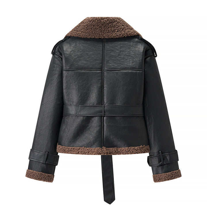 Trendy faux leather jacket for women with faux fur collar and adjustable belt Lune London