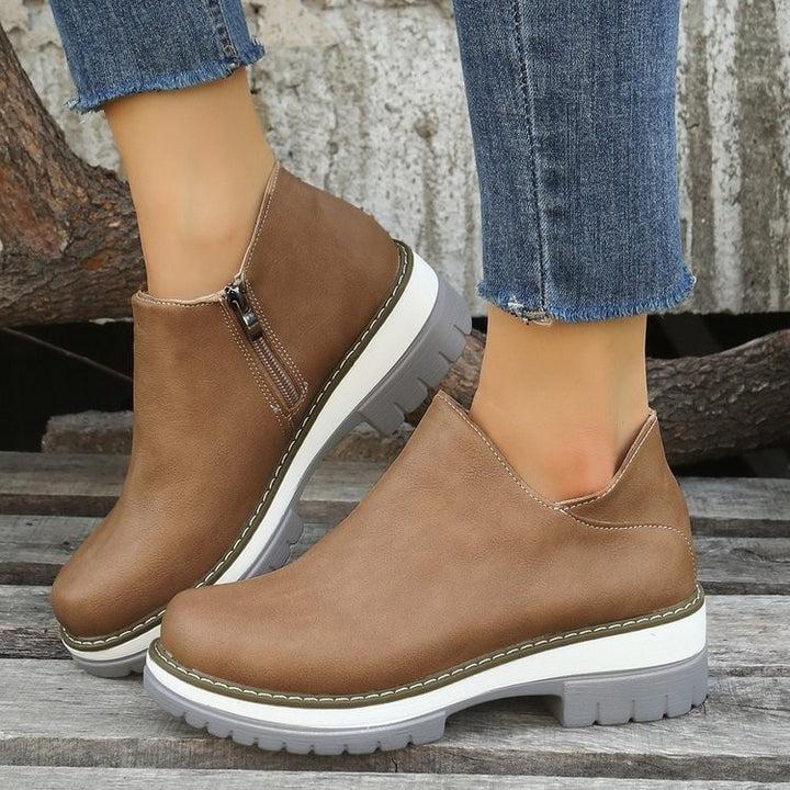 Women’s Comfortable Clogs with stylish zipper and non-slip sole Lune London