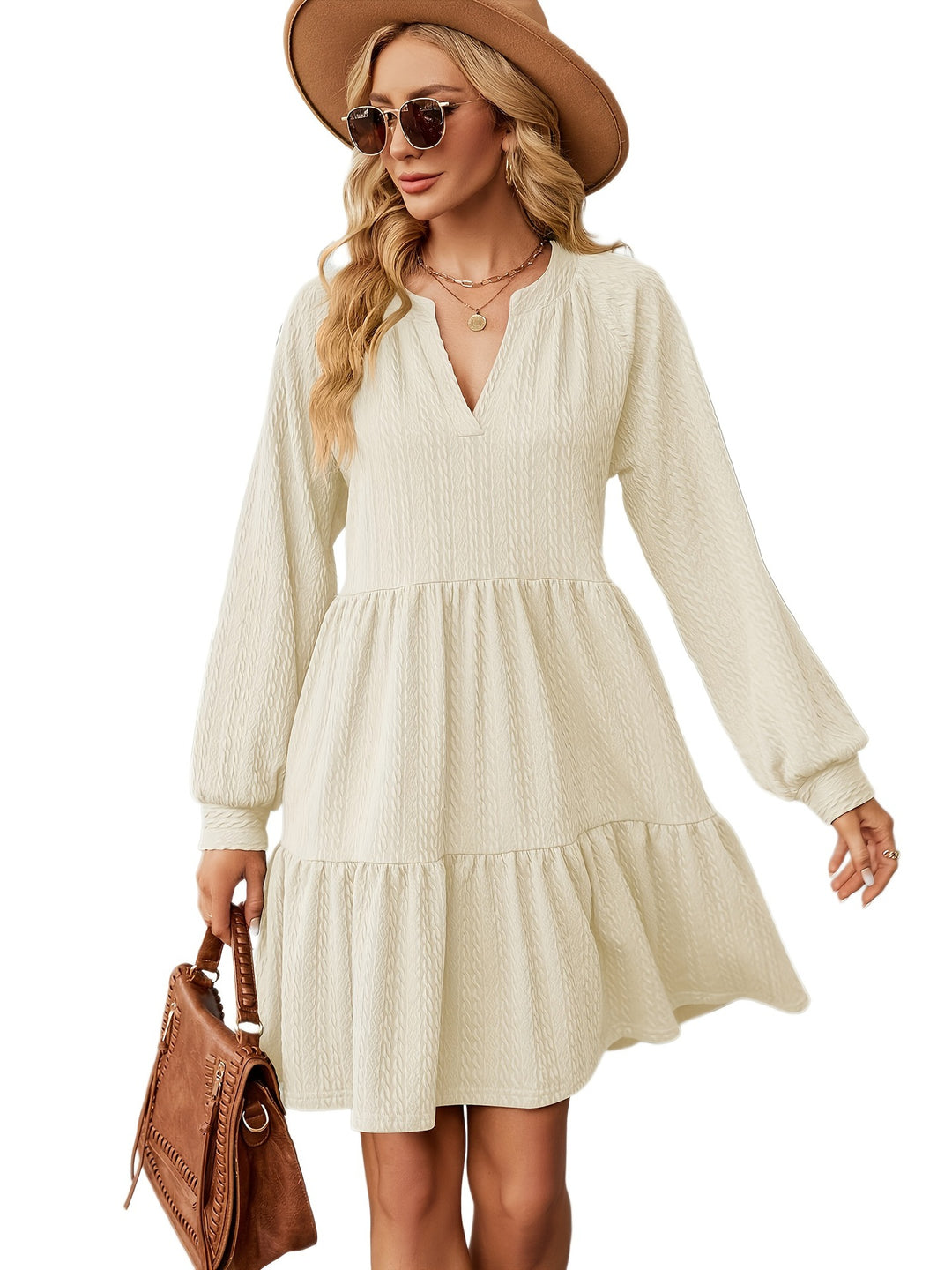 Casual women's dress with V-neck, puff sleeves, and ruffled hem Lune London