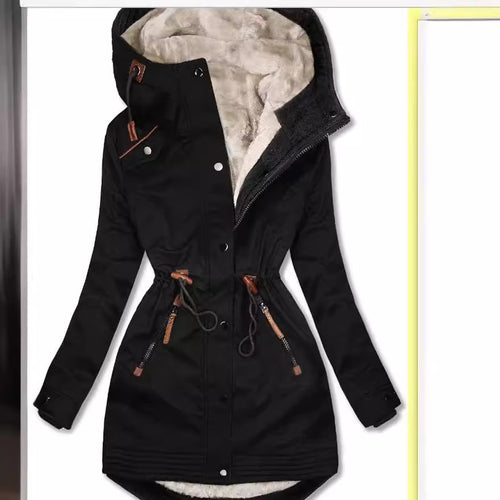 Women's winter parka lined with practical pockets and adjustable belt Lune London
