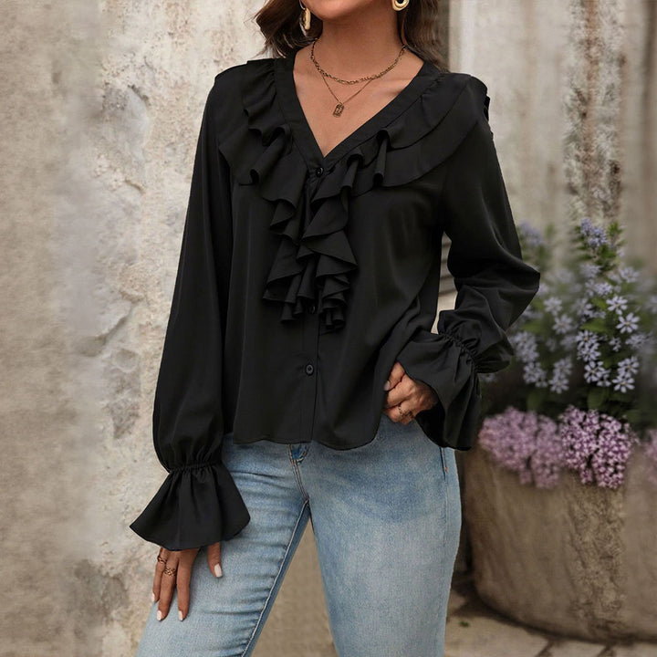 Blouse for women with elegant ruffle details and a chic V neck Chic & Stil