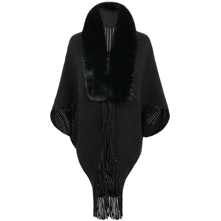 Women's Luxurious Knit Poncho with Elegant Faux Fur Collar and Fringes Lune London