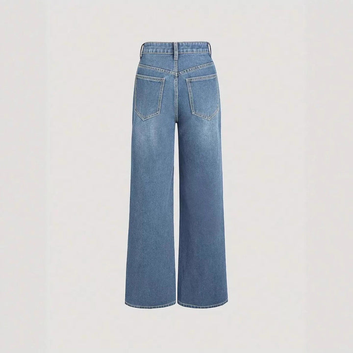 Ladies Jean and loosely cut denim Lune London