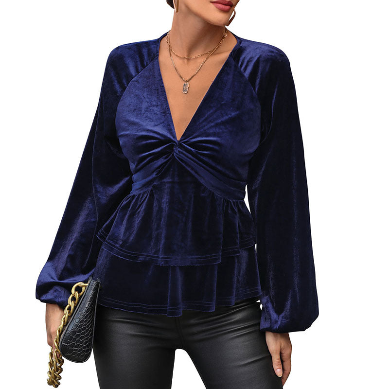 Top féminin avec un peplum volumineux et un décolleté en V profond Chic & Stil