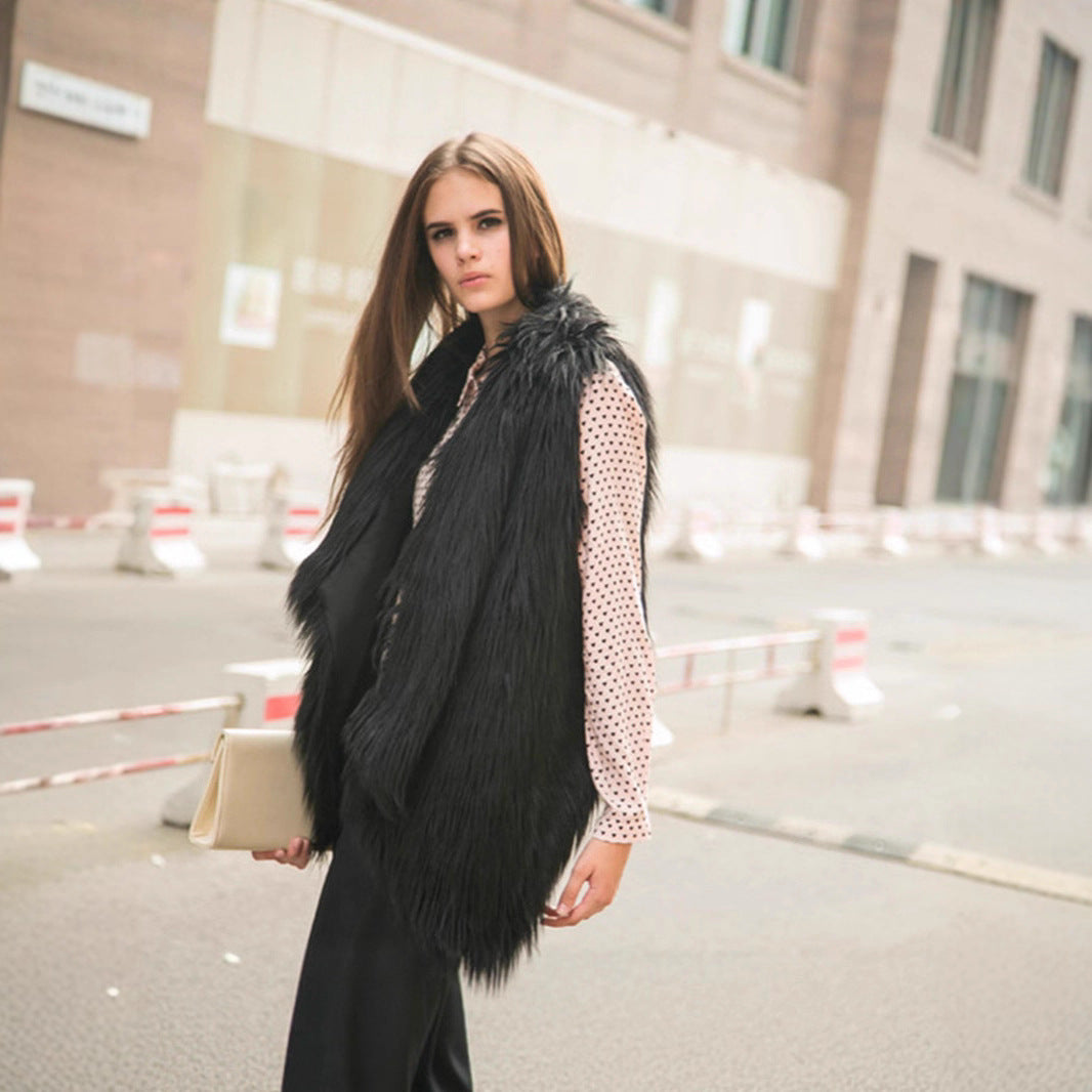 Women chic and stylish faux fur vest