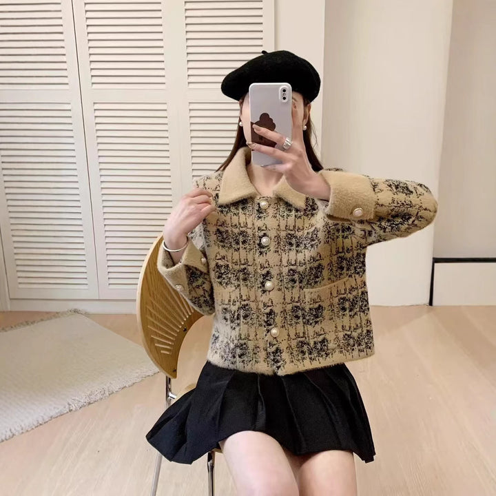 Women Elegant Knit Jacket with Pearl Buttons and Chic Collar