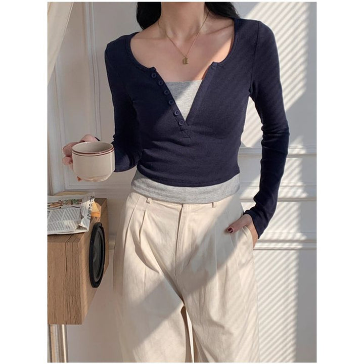 Women's long-sleeved cotton shirt with button placket Chic & Stil
