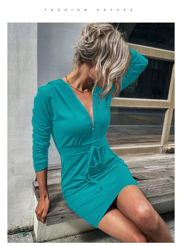 Robe sportive pour femmes avec zip et ceinture ajustable Chic & Stil