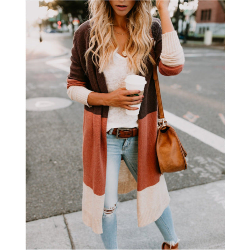 Casual knitted cardigan for women with modern color block details and long sleeves Lune London
