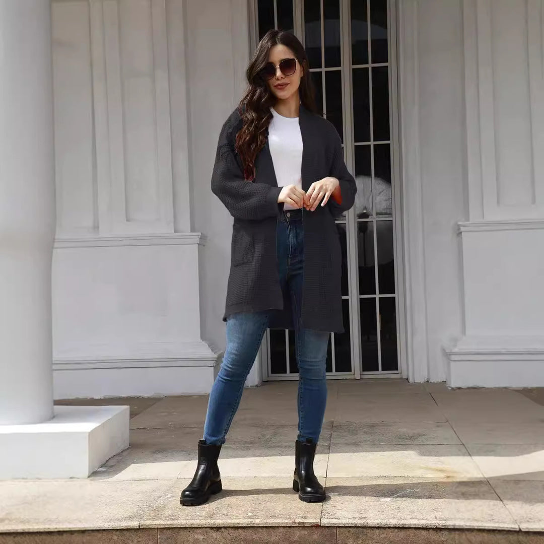 Casual knitted cardigan for women with open pockets and modern waffle pattern Lune London