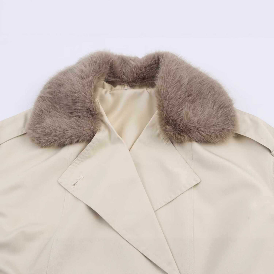 Trendy short jacket for women with fur collar Lune London