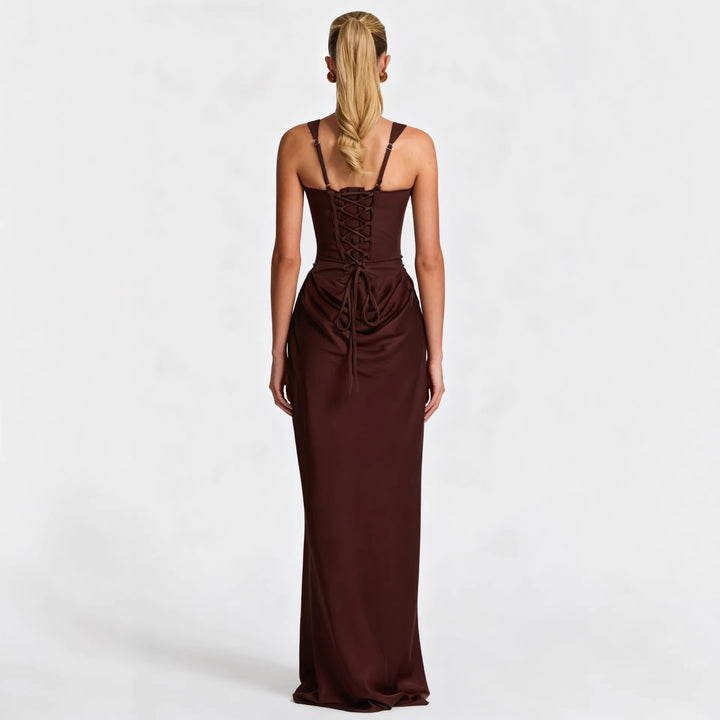 Women's Elegant and Figure-Hugging Evening Dress with Fully Lined Skirt Lune London