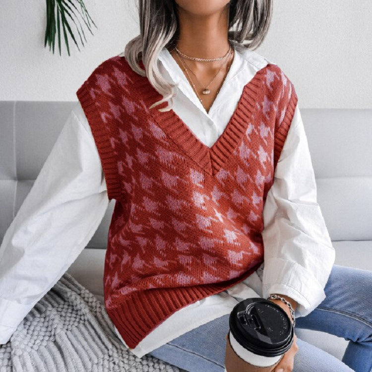 Lune London Women's Knit Vest with a Modern Herringbone Pattern