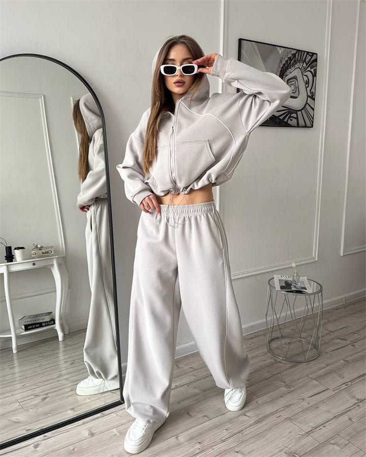 Chic and stylish women's hooded jacket and sweatpants set with side stripes