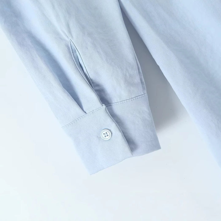 Robe chemise pour femmes avec poches poitrine pratiques et ceinture ajustée Chic & Stil