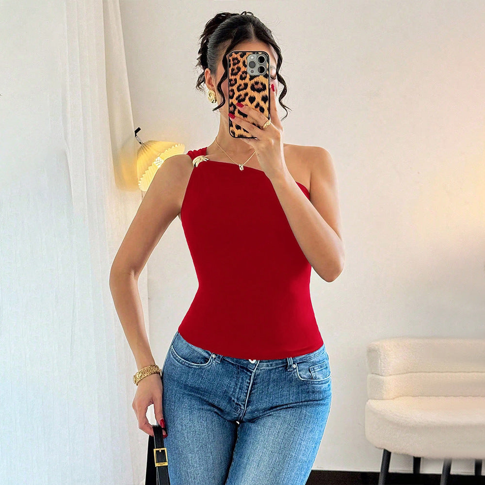 Asymmetrical women's body with decorative knot Chic & Stil