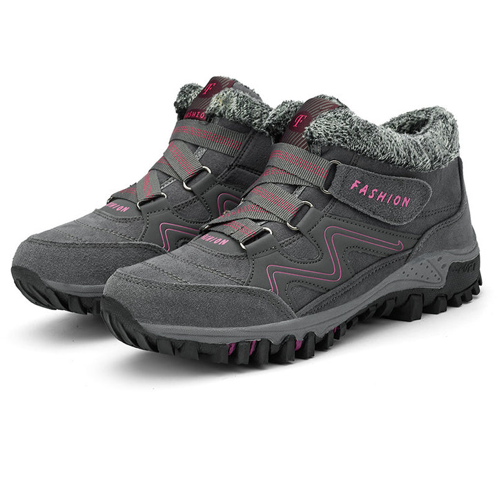 Women’s hiking boots with insulating lining and non-slip sole Lune London