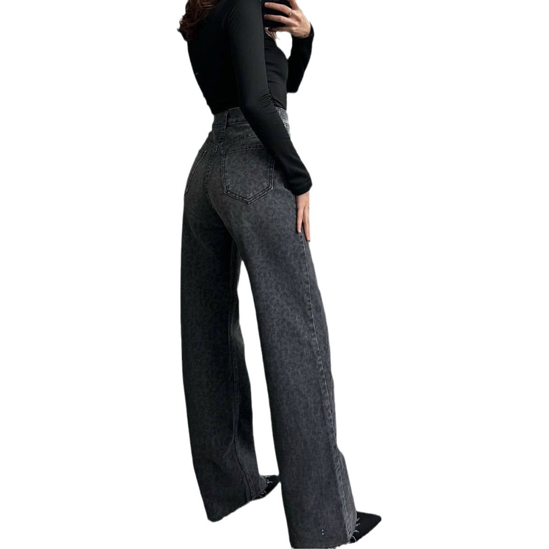 Trendy snake-pattern women's jeans with high waist and straight cut Lune London