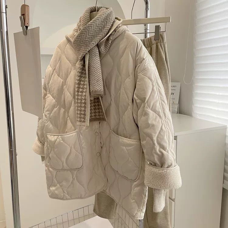Ladies Comfortable Quilted Jacket with Large Pockets Lune London