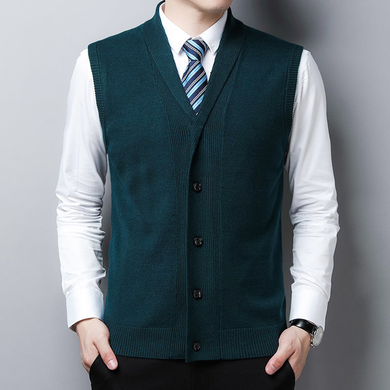 Elegant knitted vests for men with a V-neck and practical buttons Lune London