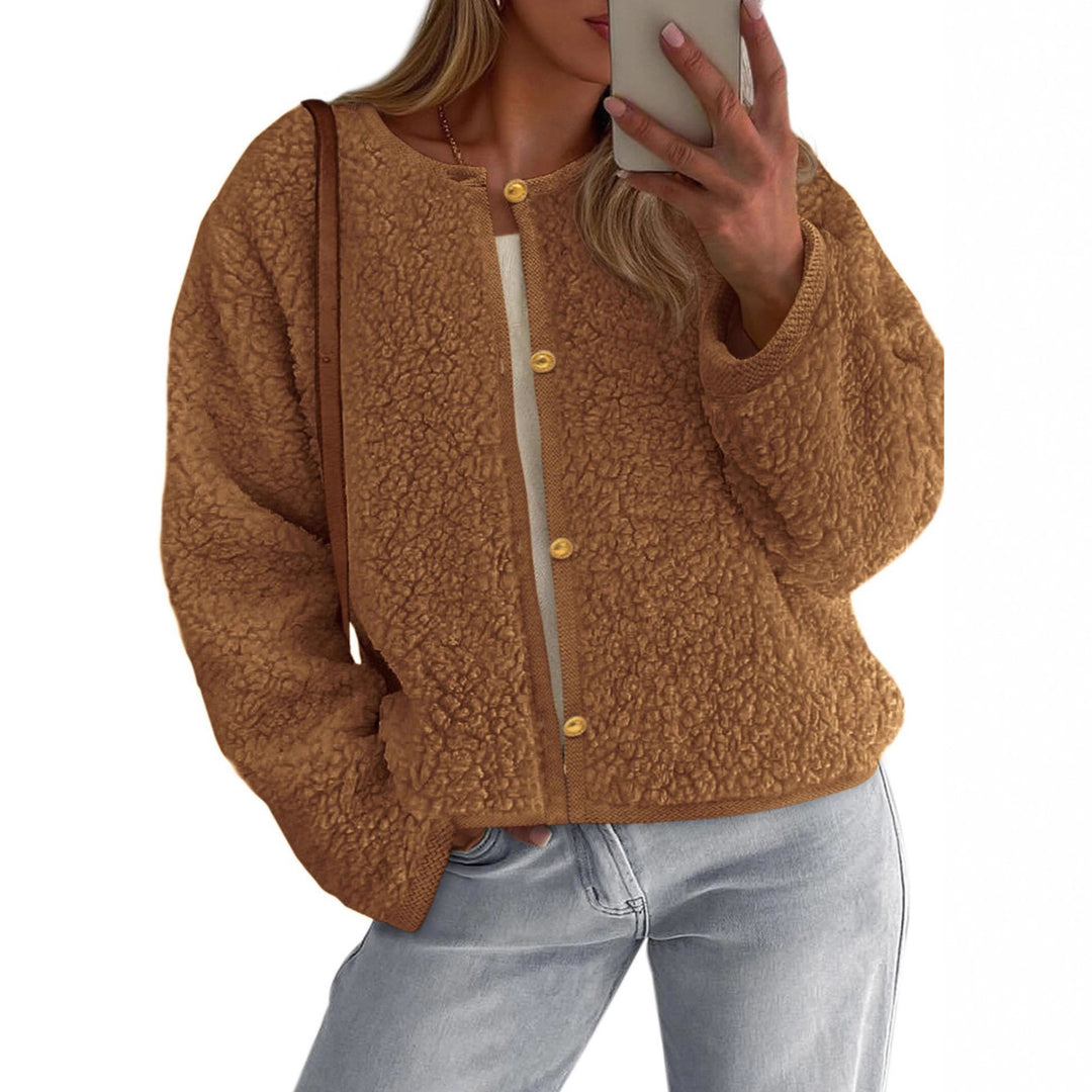 Veste en polaire confortable pour femmes avec détail de bouton et coupe surdimensionnée Chic & Stil