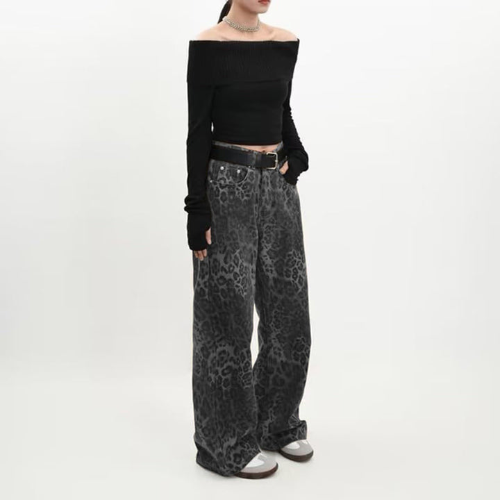 Ladies leisure pants with leopard pattern and high waist Lune London