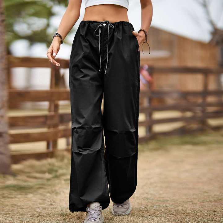 Cargo transport pants for women with elastic waistband and practical pockets Lune London