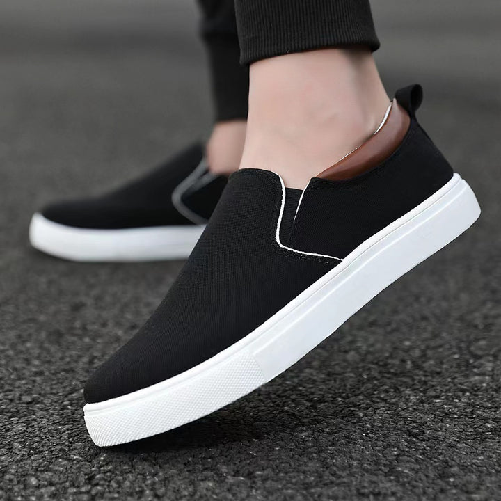 Comfortable slip-on sneakers for women with a breathable surface structure Lune London
