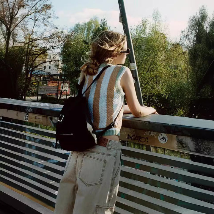Jean cargo pour femmes avec une coupe ample et des poches pratiques