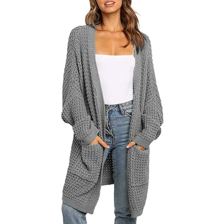 Knitted cardigan for women with a relaxed fit and pockets Lune London