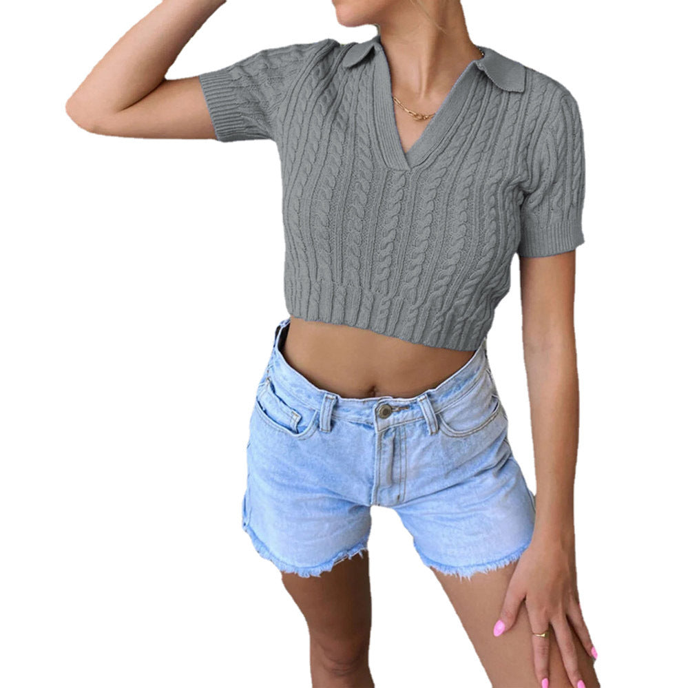 Short sweater with short sleeves for ladies with V-neck and elegant cable structure Lune London