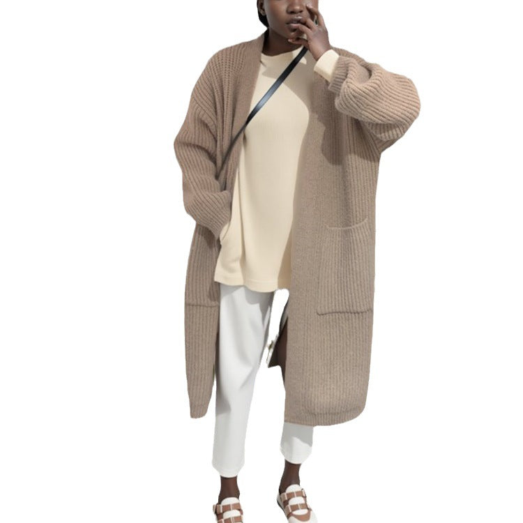 Long cardigan for women with a relaxed silhouette and practical pockets Lune London