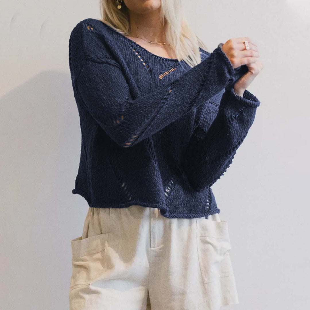 Casual knitted sweater for women with an airy knit structure Lune London