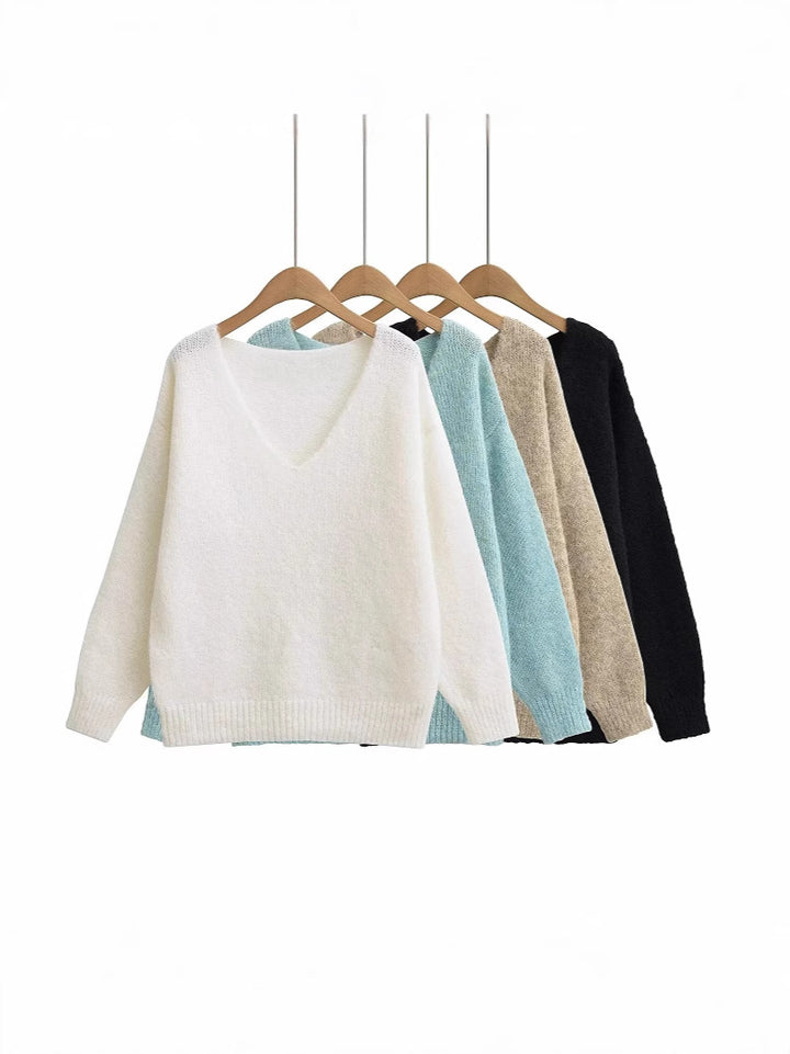 Oversized V-neck sweater for women in soft knit Lune London