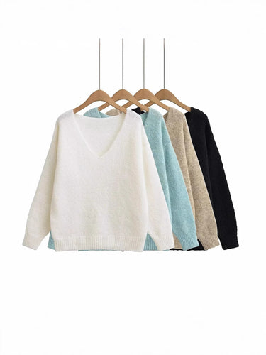 Oversized V-neck sweater for women in soft knit Lune London