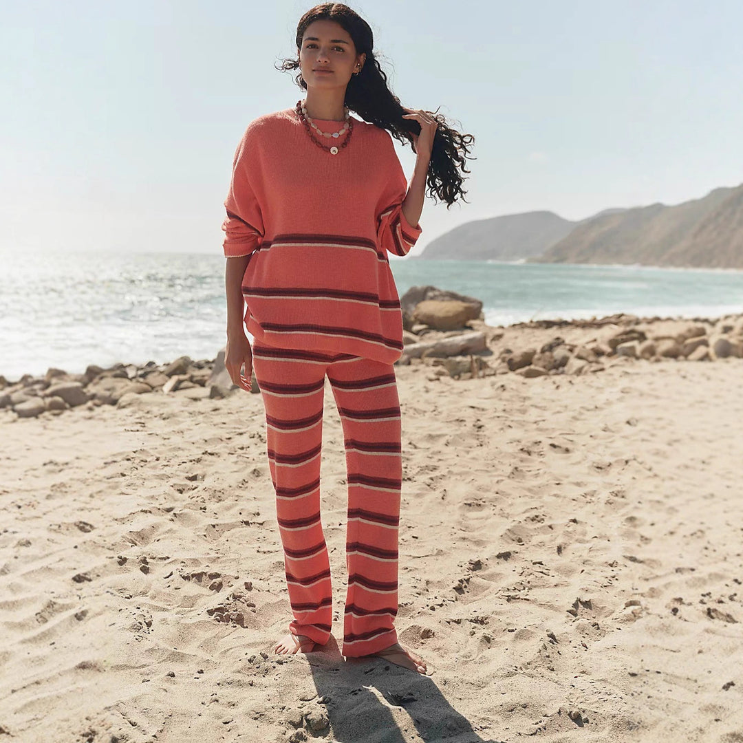 Casual sweater for women with striped design and loose fit Lune London