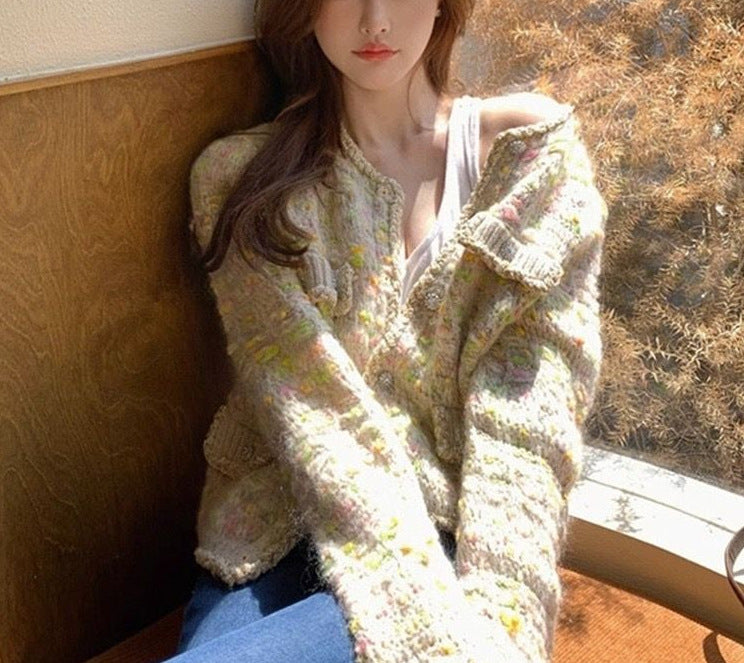 Cardigan doux pour femmes avec accents colorés Chic & Stil