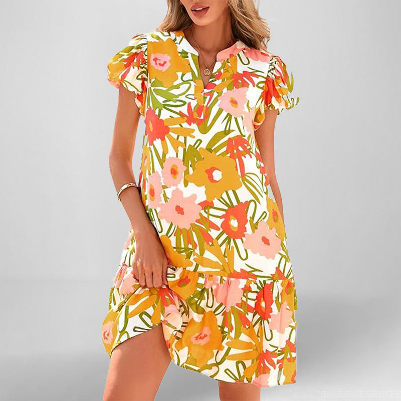 Robe courte à manches courtes fluides pour femmes avec ourlet froncé raffiné Chic & Stil