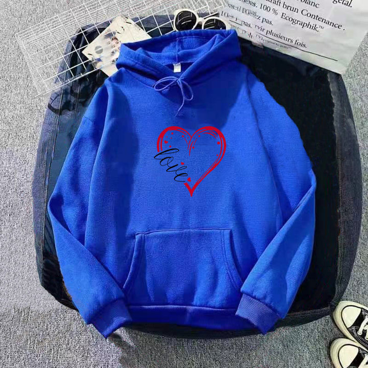Women's hoodie with romantic heart design and high-quality fleece Chic & Stil