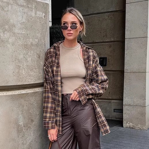 Plaid flannel blouse for women with a stylish cut and comfortable sleeves Lune London