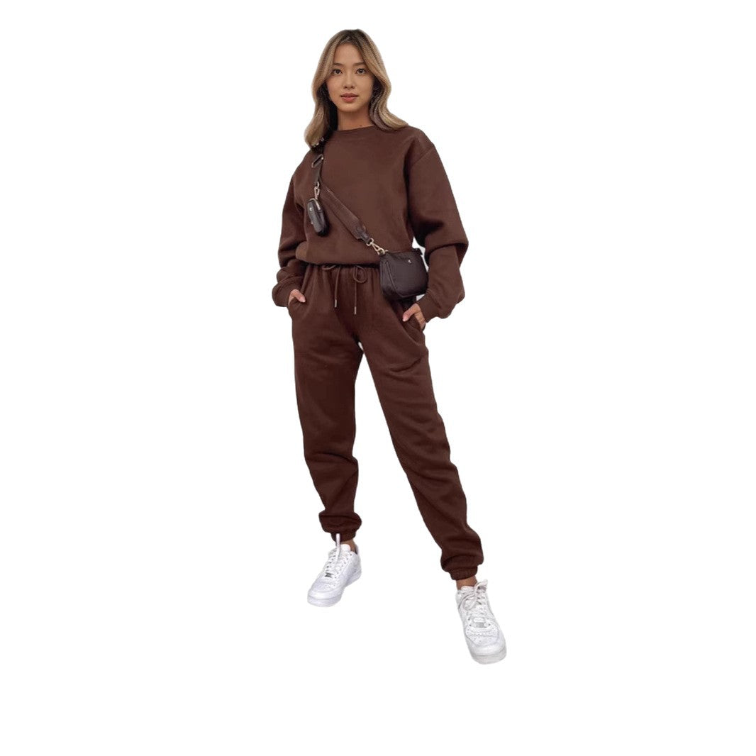 Women’s comfortable tracksuit with modern puff sleeves and elastic waistband Chic & Stil