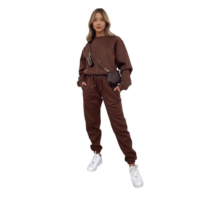 Women’s comfortable tracksuit with modern puff sleeves and elastic waistband Chic & Stil