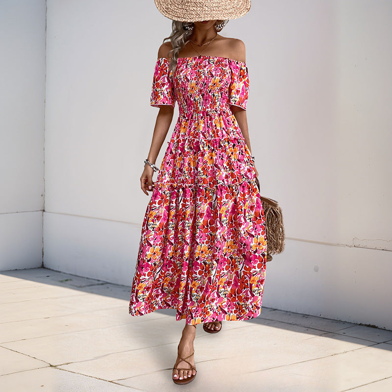Robe maxi décolletée pour femmes avec motif floral et détails en volants Chic & Stil