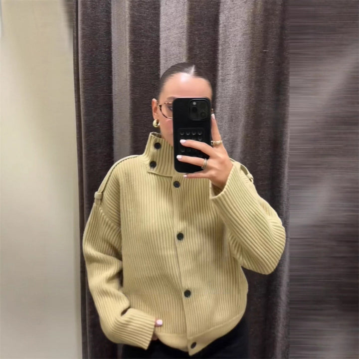Cardigan oversize pour femmes avec col montant Chic & Stil