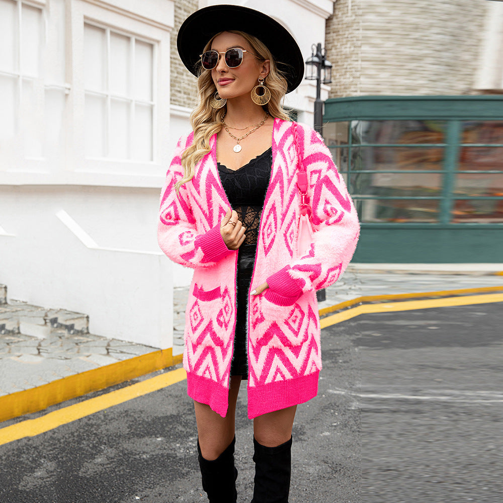 Cardigan pour femme avec un col V profond et un motif géométrique Chic & Stil