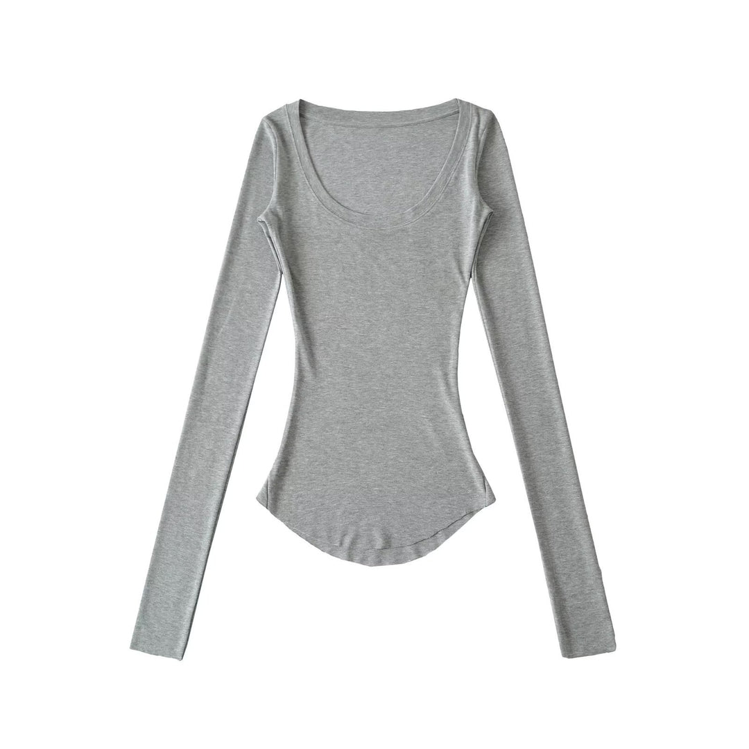 Long sleeve blouse for women with an elegant round collar and a fitted cut Lune London