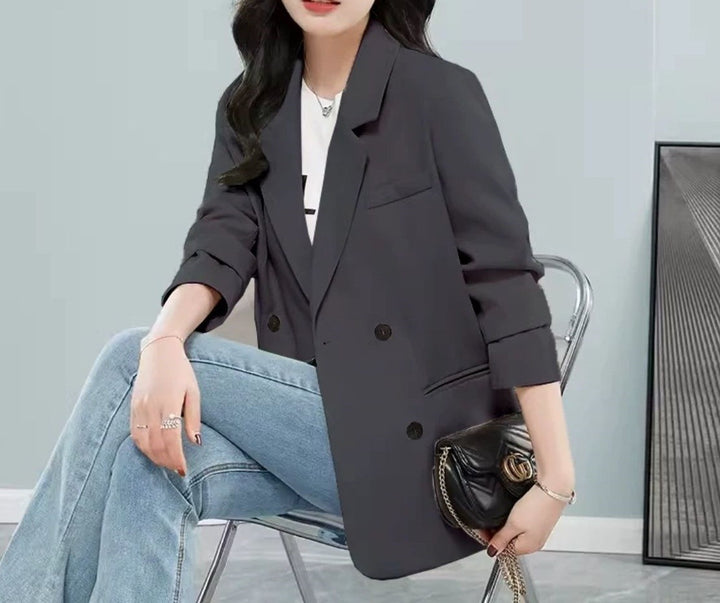 Blazer oversized élégant pour femmes avec patte de boutonnage double et détails élégants Chic & Stil